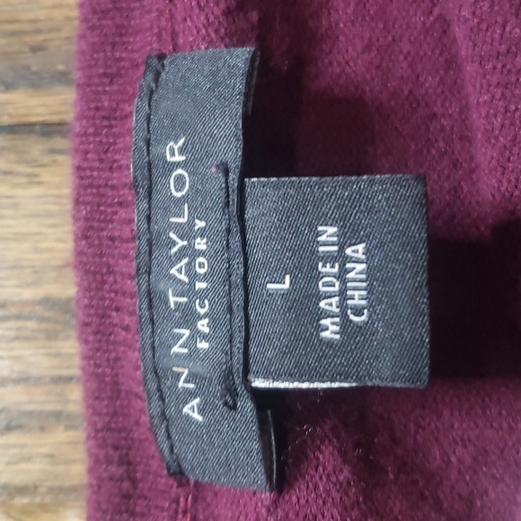 Ann Taylor Factory 3/4 Sleeve Burgundy Women’s Sweater - Picture 6 of 10